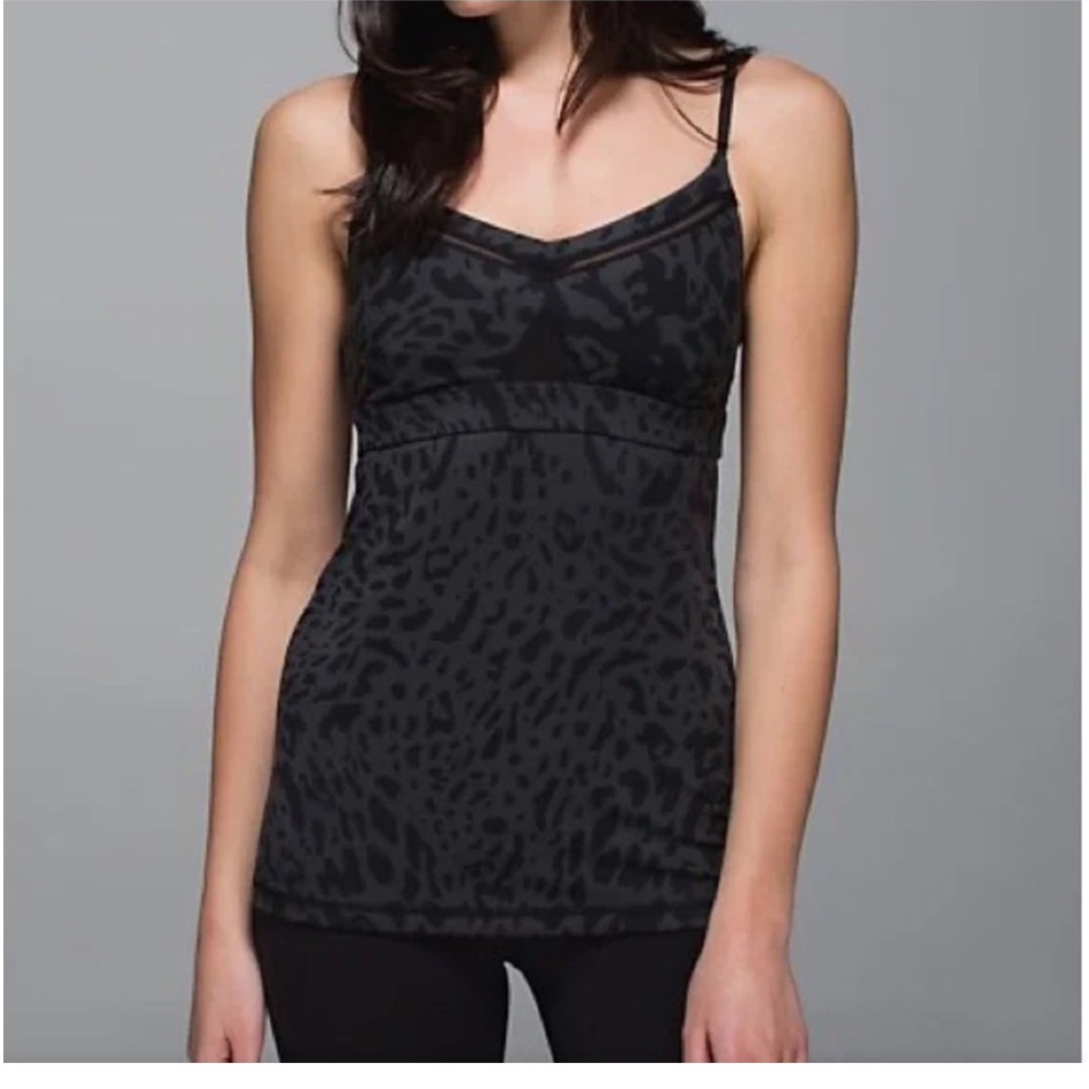 Lululemon Just Breathe Tank Animal Swirl Deep Coal Black Size 6.